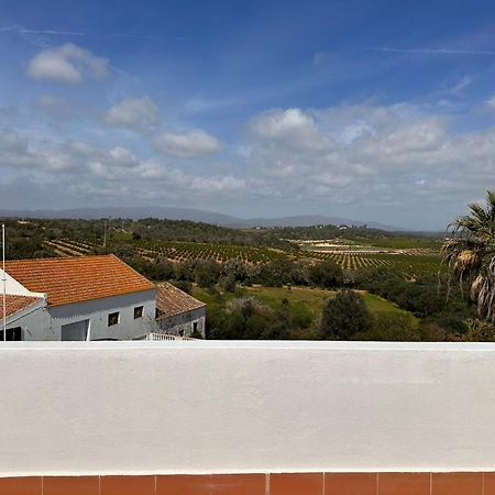 Blue Skies Villas 1&2 Mexilhoeira Grande Екстериор снимка