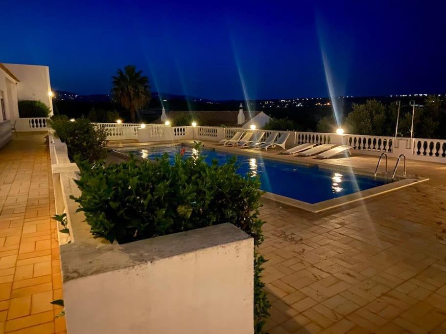 Blue Skies Villas 1&2 Mexilhoeira Grande Екстериор снимка