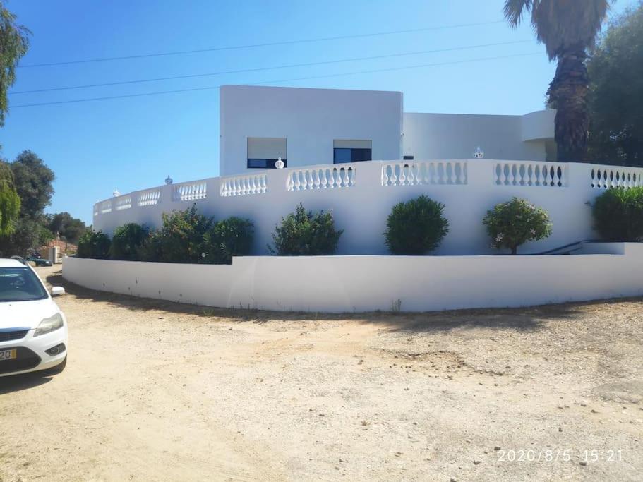 Blue Skies Villas 1&2 Mexilhoeira Grande Екстериор снимка